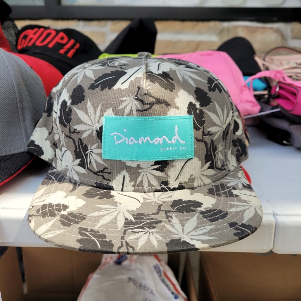 Diamond Snap Back